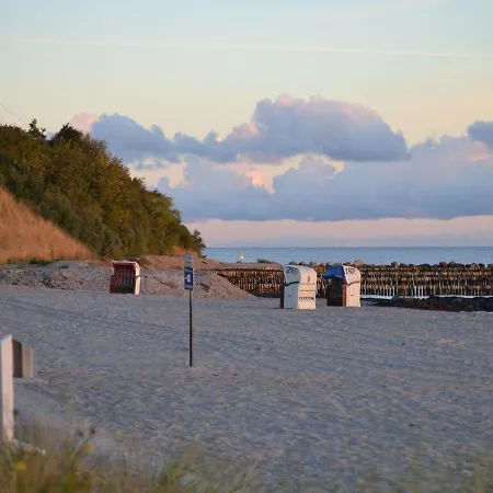 Luv-und-lee-seeblick * ホーヴァハト